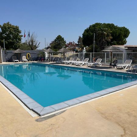 Mobil Home à Meschers au camping l'Escale proche de Royan Esterno foto