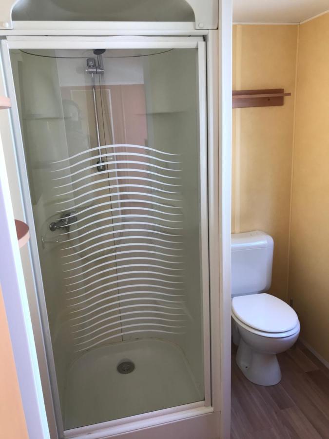 Mobil Home à Meschers au camping l'Escale proche de Royan Esterno foto