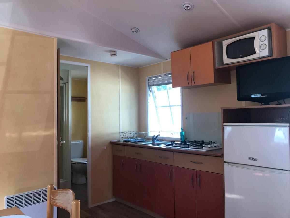 Mobil Home à Meschers au camping l'Escale proche de Royan Esterno foto